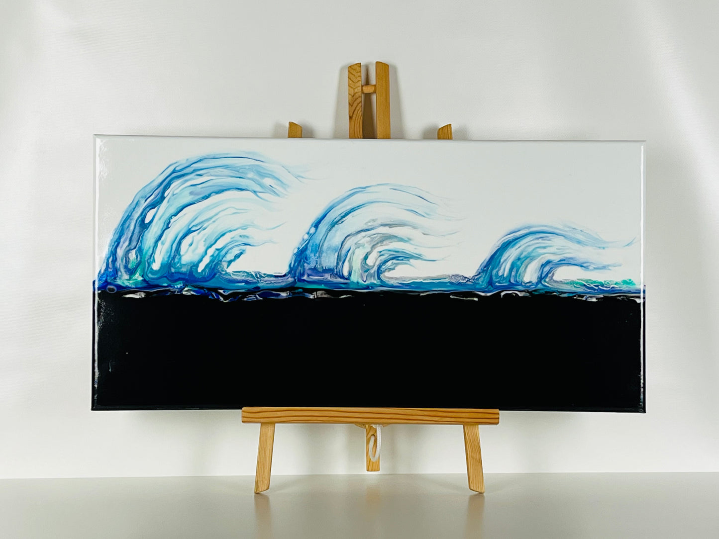 Wave To The Nice People